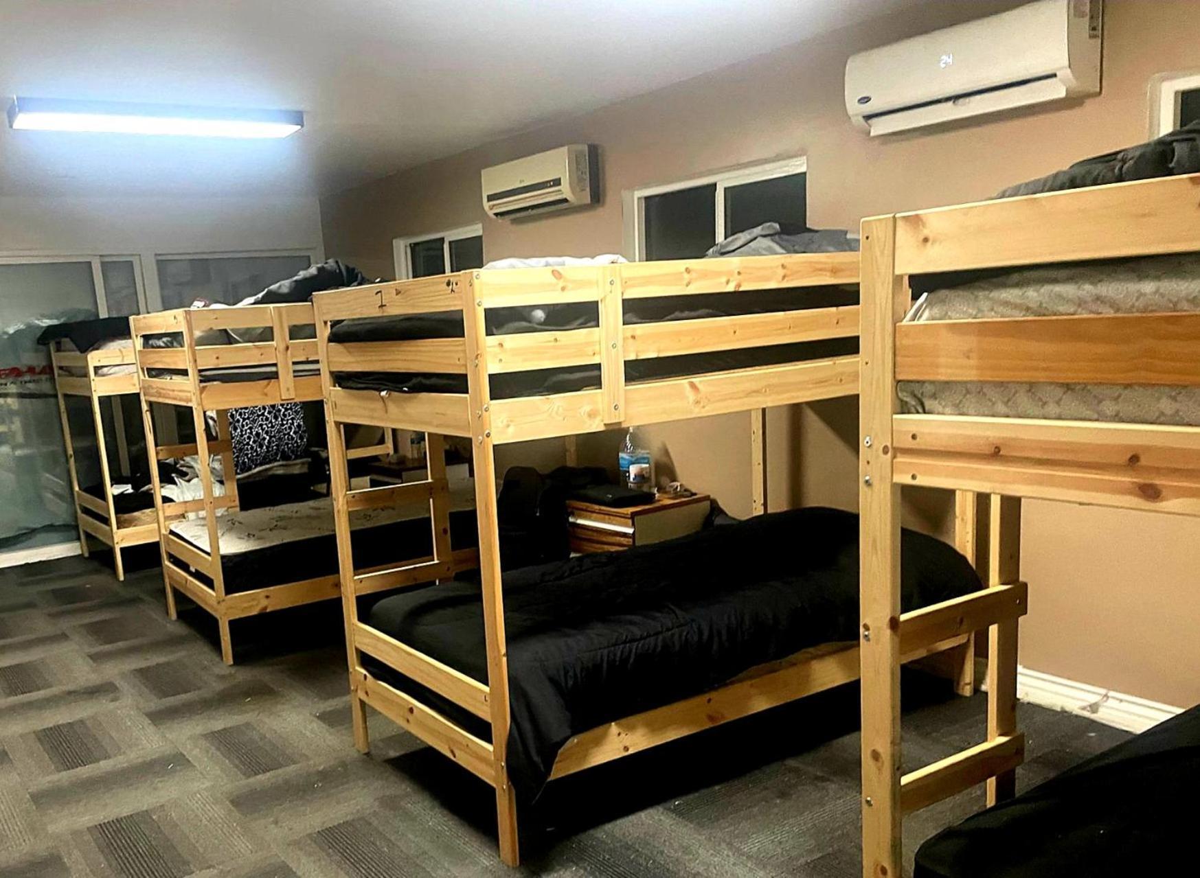 Home For The People In Elmonte El Monte Εξωτερικό φωτογραφία